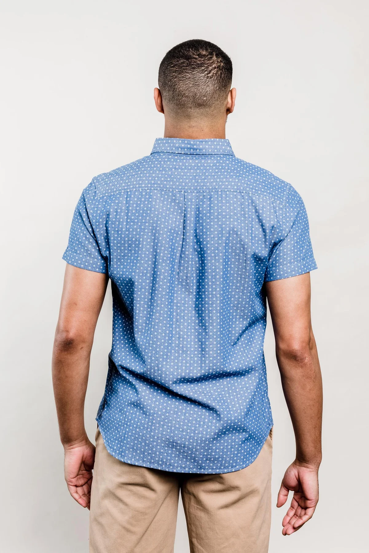 Man Blue Summer Shirt w Video - Imagen 3